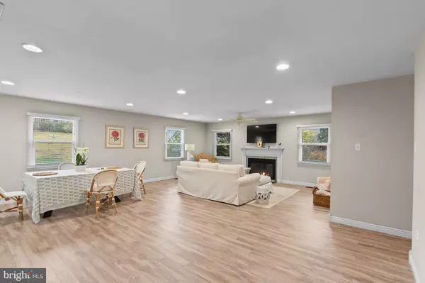 Bowie, MD 20716,12740 HOLIDAY LN