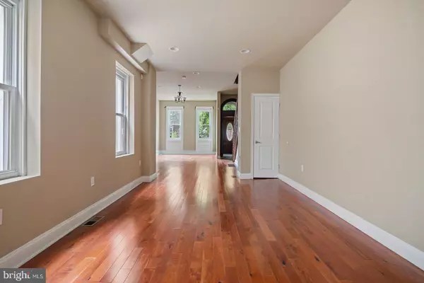 Philadelphia, PA 19147,1440 S 13TH ST