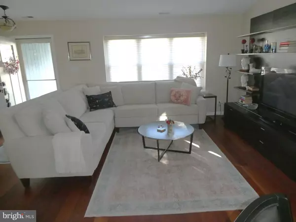 Atco, NJ 08004,8 HUNTERS CT