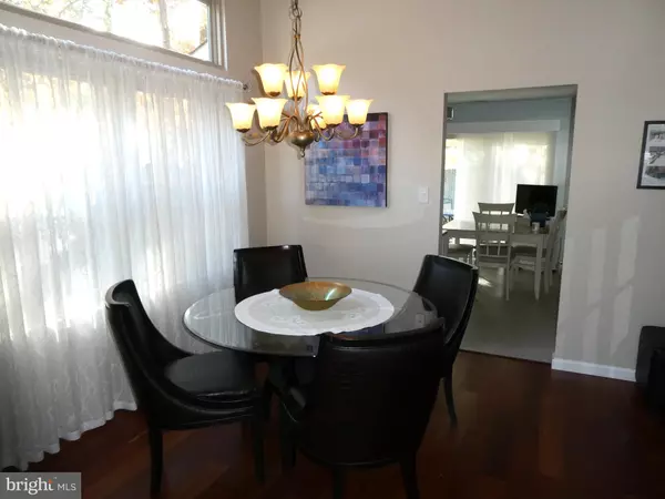 Atco, NJ 08004,8 HUNTERS CT