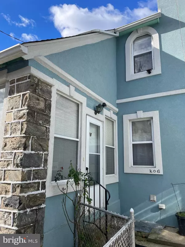 Upper Darby, PA 19082,206 HEATHER RD