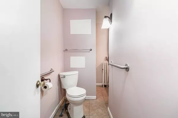 Harrisburg, PA 17103,715 N 18TH ST