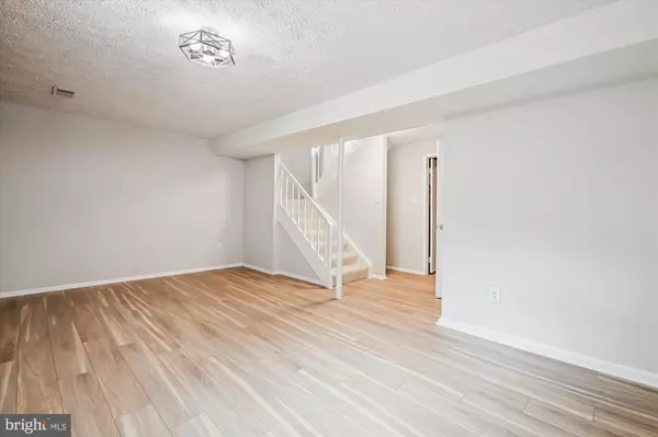 Falls Church, VA 22046,209 S VIRGINIA AVE