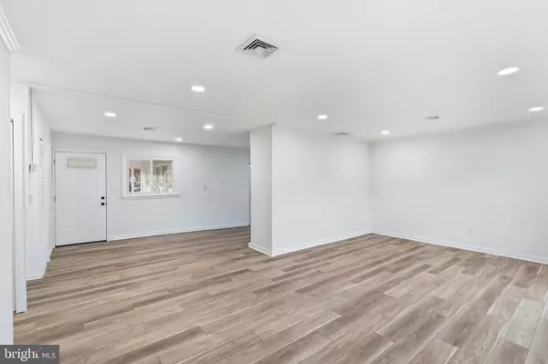 Willingboro, NJ 08046,39 BABBITT LN