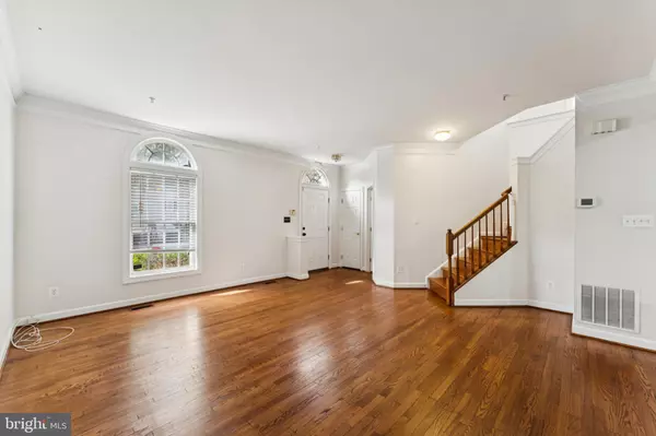 North Potomac, MD 20878,12423 FALCONBRIDGE DR