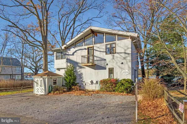 Deale, MD 20751,962 MAIN ST