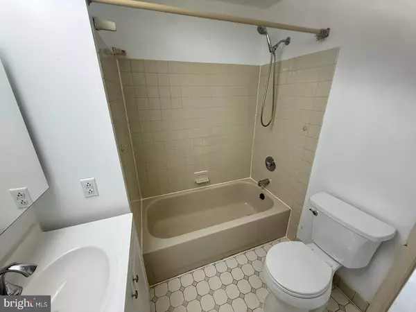 Bryn Mawr, PA 19010,922 MONTGOMERY AVE