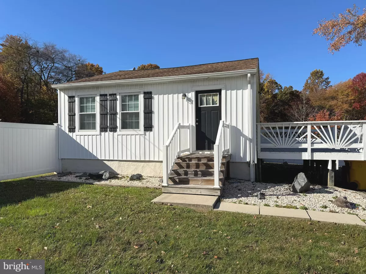 Pasadena, MD 21122,8140 HOG NECK RD