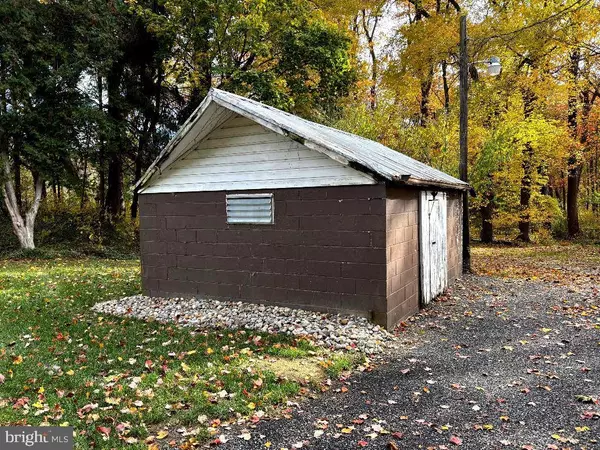 Hanover, PA 17331,1323 N MOULSTOWN RD N