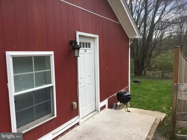 Round Hill, VA 20141,19 BRIDGE ST #STUDIO