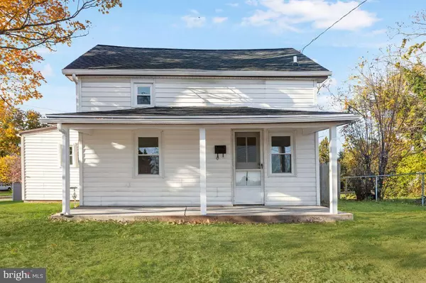 Abbottstown, PA 17301,304 W HIGH ST