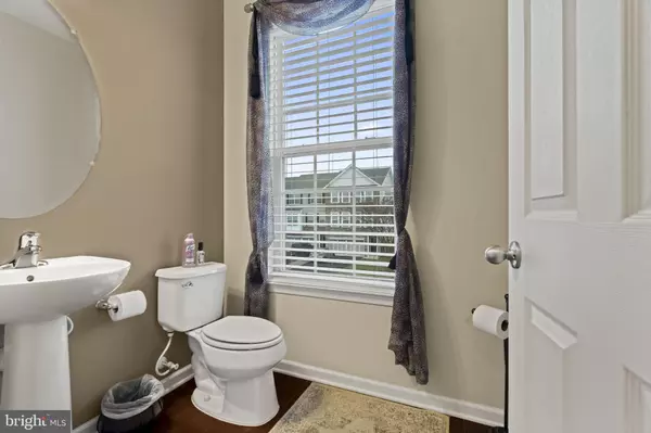 Langhorne, PA 19047,30139 HICKORY LN