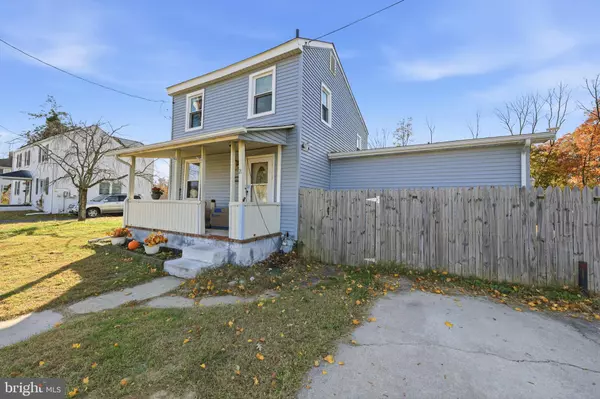 Blackwood, NJ 08012,21 BAPTIST LN