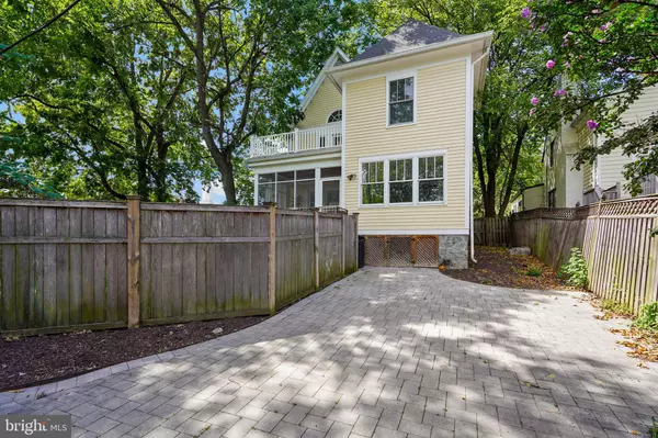 Alexandria, VA 22301,1503 RUSSELL ROAD