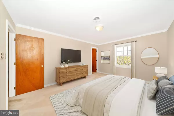 Frederick, MD 21702,1616 ROCK CREEK DR #4