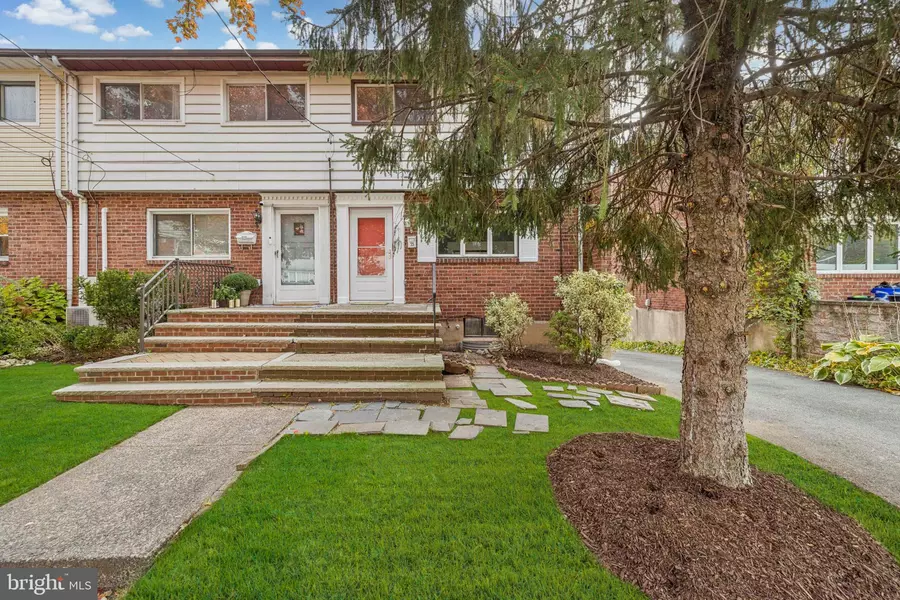 35 EDGEWATER PL, Edgewater, NJ 07020