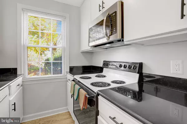 Alexandria, VA 22314,726 S FAYETTE ST #21