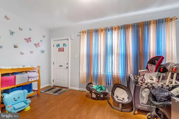 Camden, NJ 08105,930 N 32ND ST