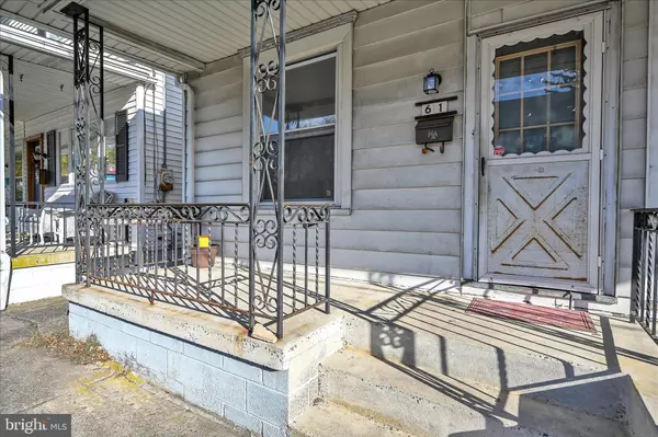 Pine Grove, PA 17963,61 MIFFLIN ST
