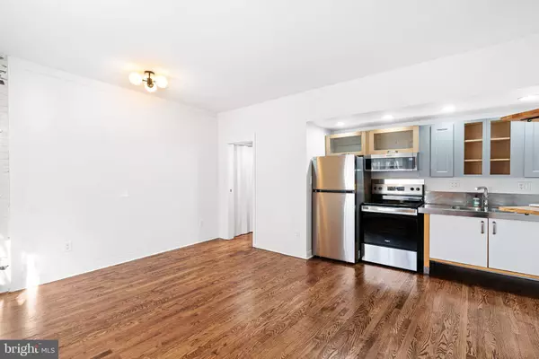 Philadelphia, PA 19122,116 TURNER ST