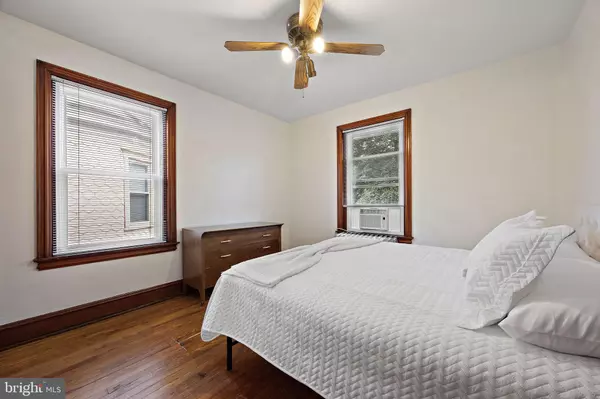 Wilmington, DE 19802,409 W 20TH ST #2