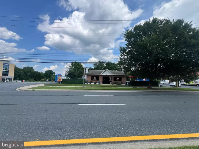 19201 FREDERICK RD, Germantown, MD 20876