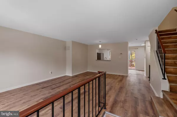 Germantown, MD 20874,4 WATERSIDE CT