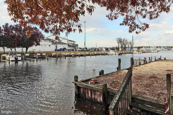 Forked River, NJ 08731,1003 KOHALA DR