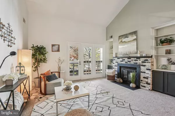 Germantown, MD 20874,13003 SHADYSIDE LN #12-211