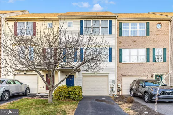 52 TEAGUE LN, Martinsburg, WV 25404