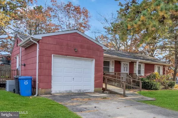 Manahawkin, NJ 08050,189 LIGHTHOUSE DRIVE