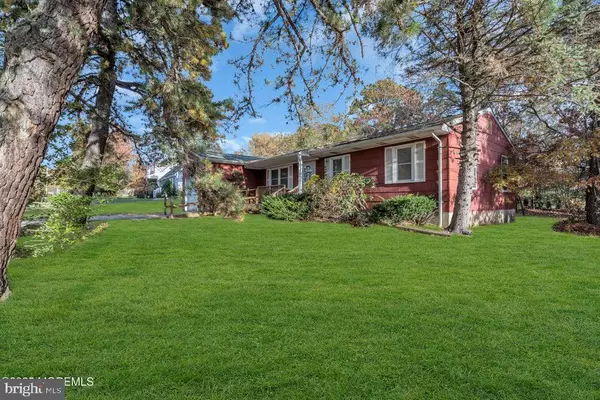 Manahawkin, NJ 08050,189 LIGHTHOUSE DRIVE