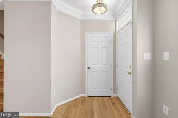 Alexandria, VA 22304,120 CAMERON STATION BLVD