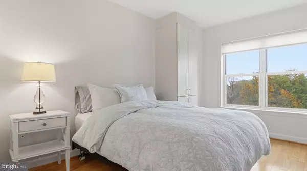 Bethesda, MD 20814,9707 OLD GEORGETOWN RD #2411