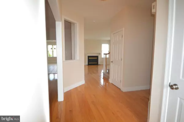 Ambler, PA 19002,105 BOLTON CT #156