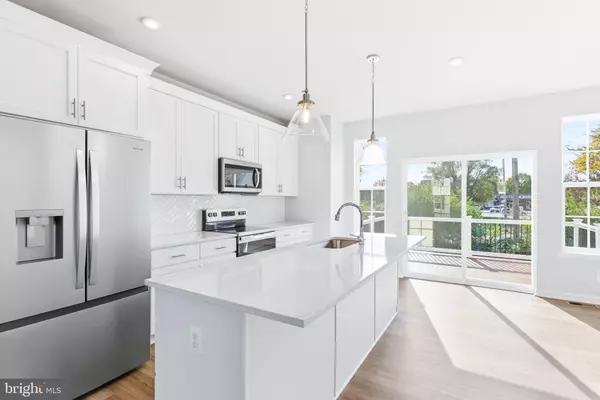 205 MONTEITH DR, Winchester, VA 22601