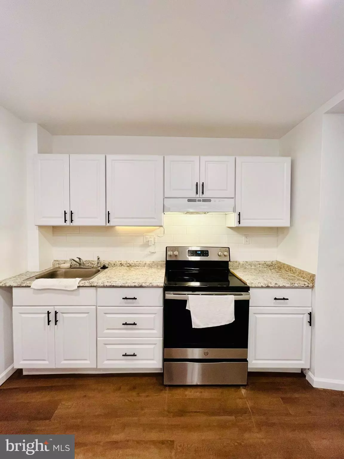 Philadelphia, PA 19142,6249 REEDLAND ST #2