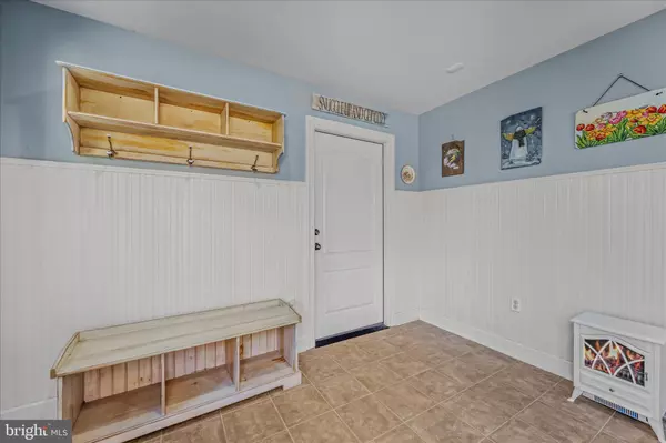 Berkeley Springs, WV 25411,601 PARKSIDE TER