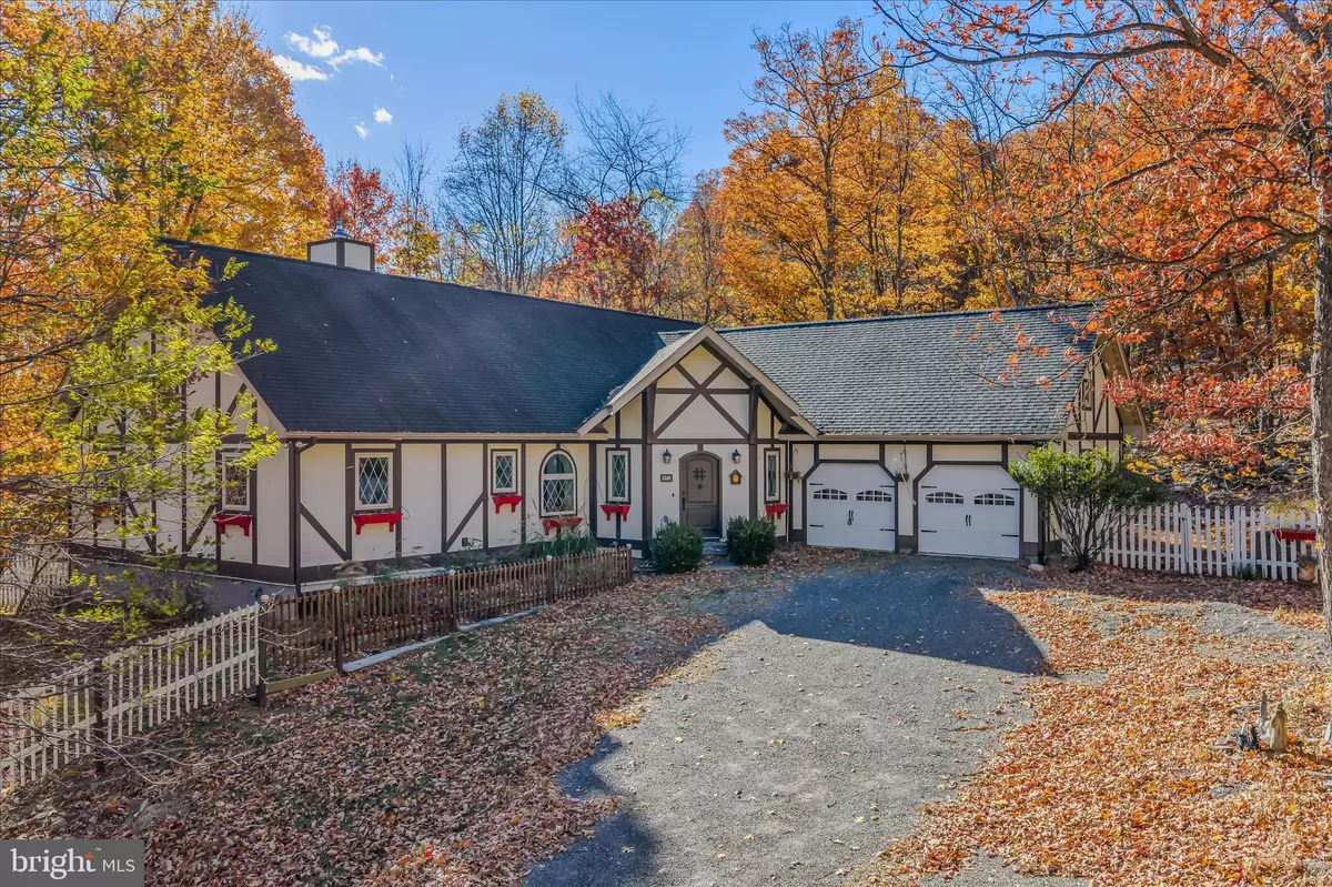 Berkeley Springs, WV 25411,601 PARKSIDE TER