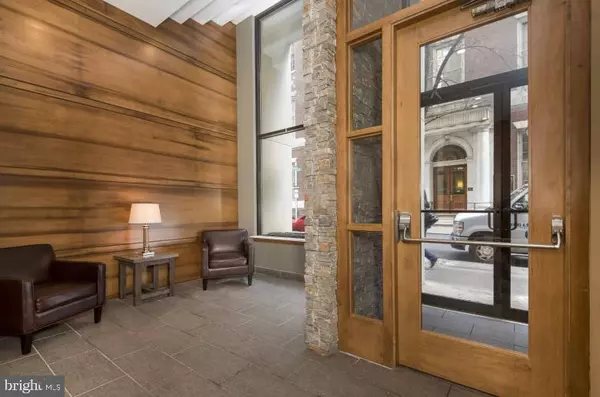 Philadelphia, PA 19102,220 S 16TH ST #1102