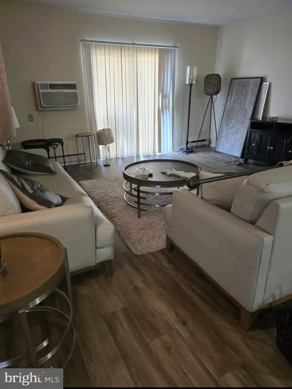 Claymont, DE 19703,94 GOVERNOR PRINTZ BLVD #8