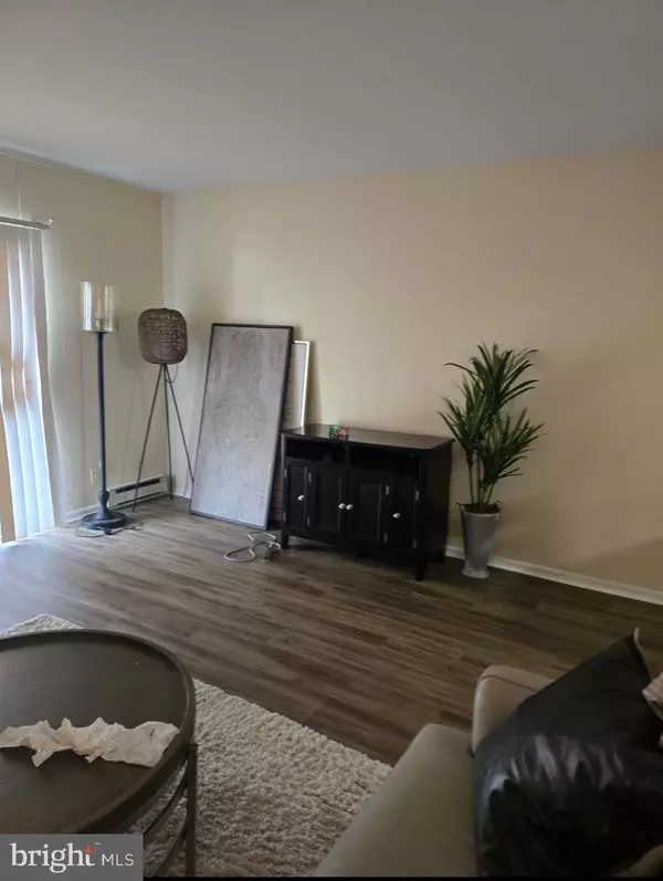 Claymont, DE 19703,94 GOVERNOR PRINTZ BLVD #8