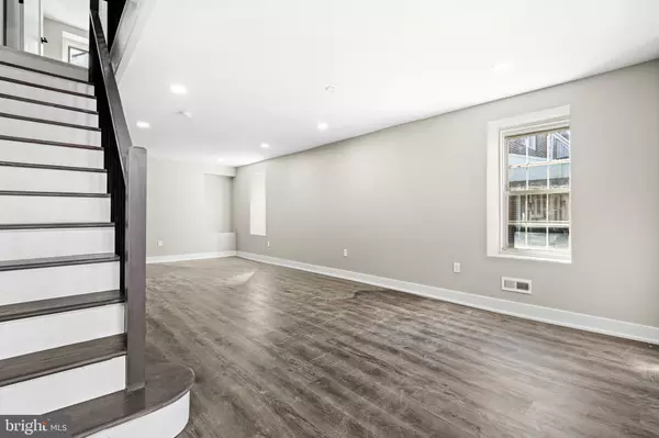 Philadelphia, PA 19128,449 DELMAR ST