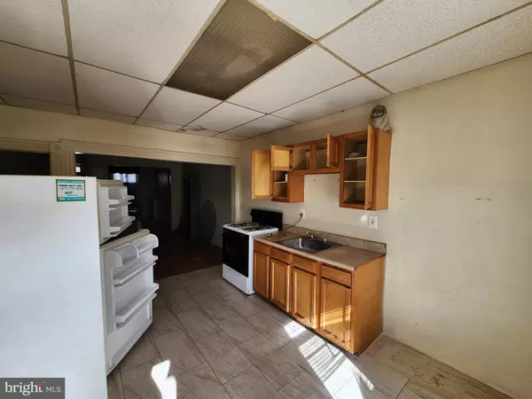 Baltimore, MD 21205,2619 E MADISON ST