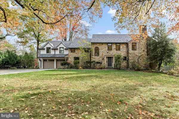 Gladwyne, PA 19035,723 DIXON LN