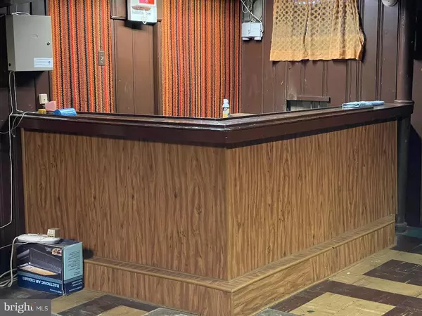 Sharon Hill, PA 19079,211 SHARON PARK DR