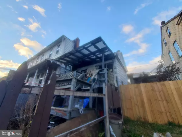 Shamokin, PA 17872,418 E CAMERON ST