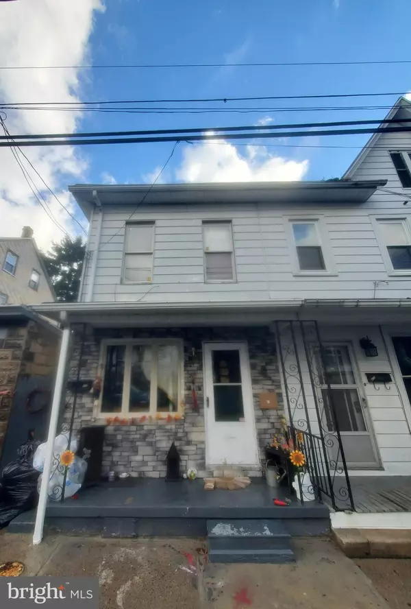 Shamokin, PA 17872,418 E CAMERON ST