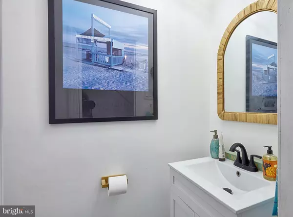 Willingboro, NJ 08046,27 ROXBOROUGH PL