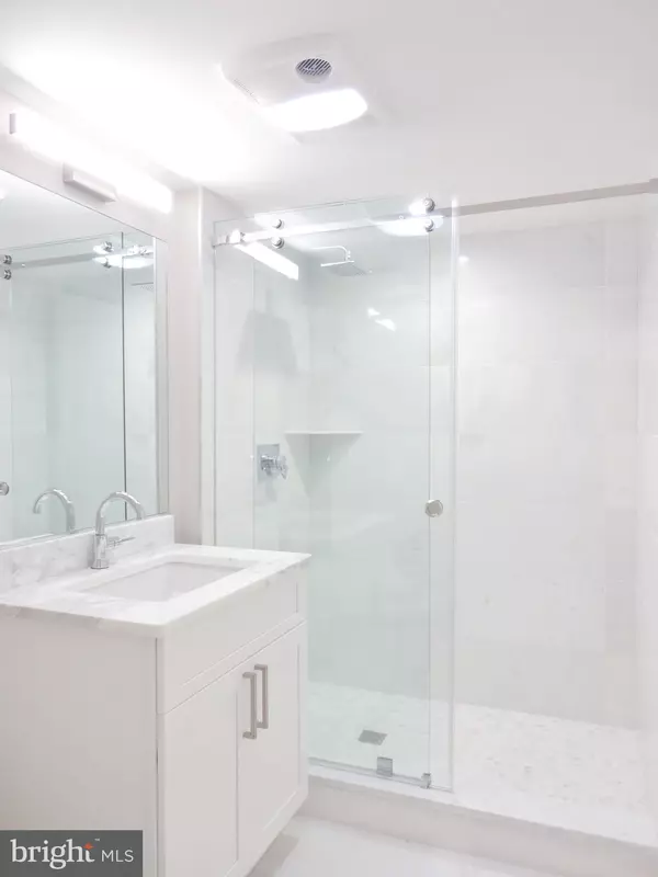 Washington, DC 20003,1311 PENNSYLVANIA AVE SE #B